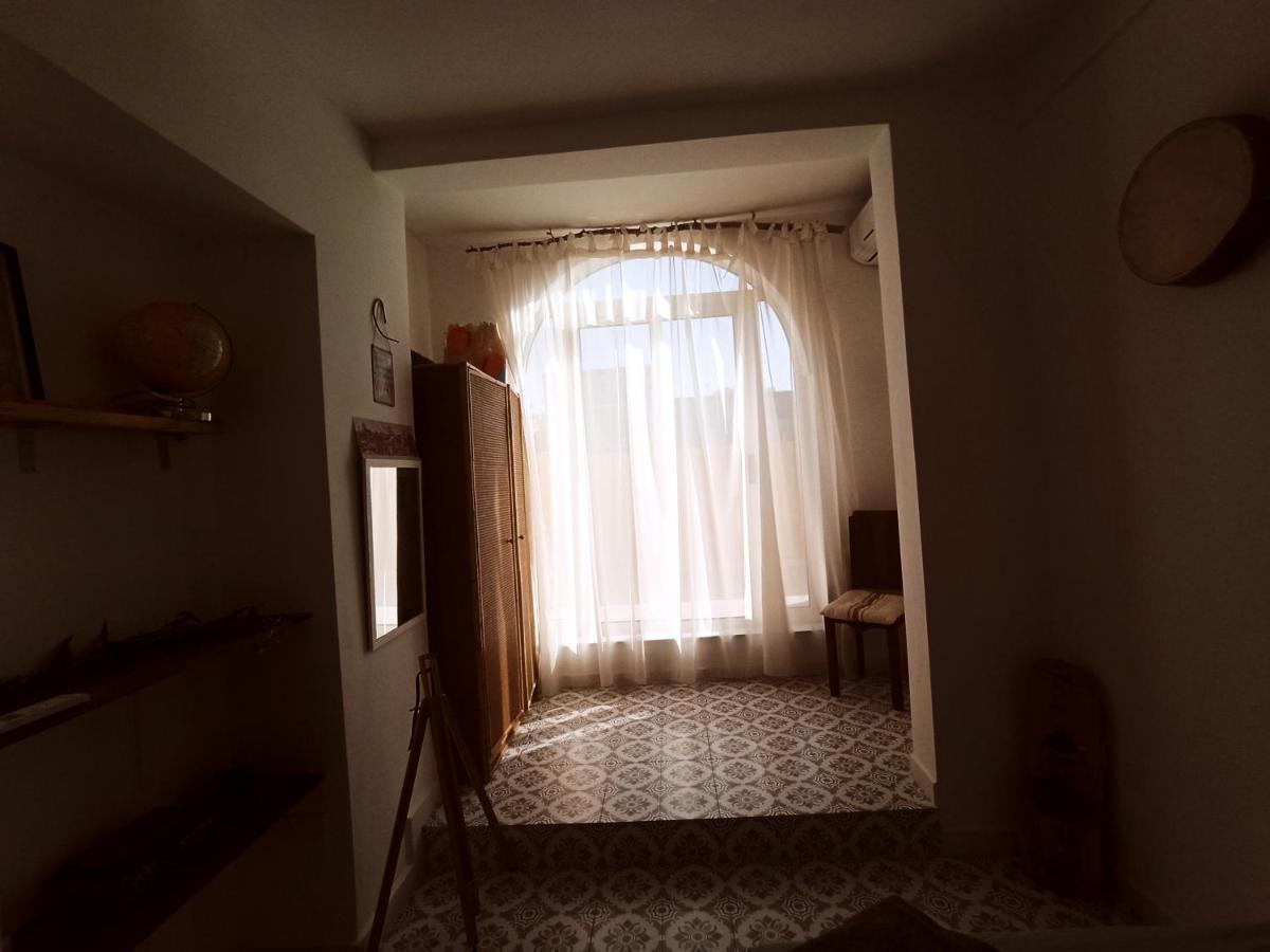 Dhara House Malta Bed & Breakfast Paola